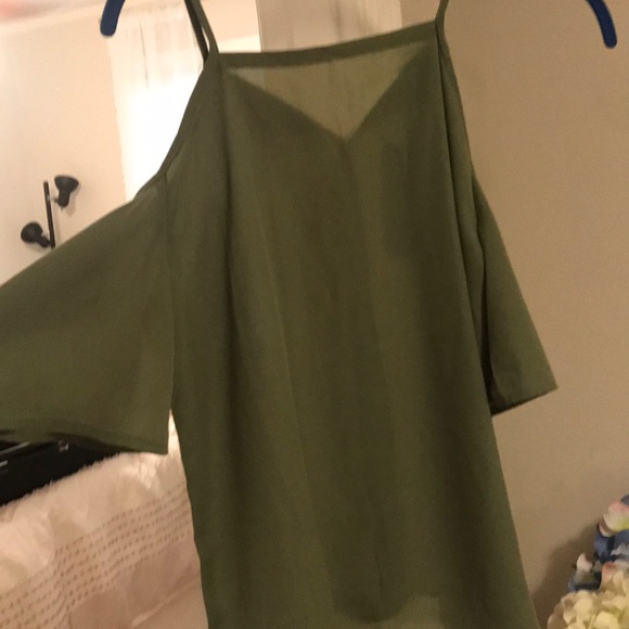 NWT cold shoulder hunter green tank - Picture 6 of 6